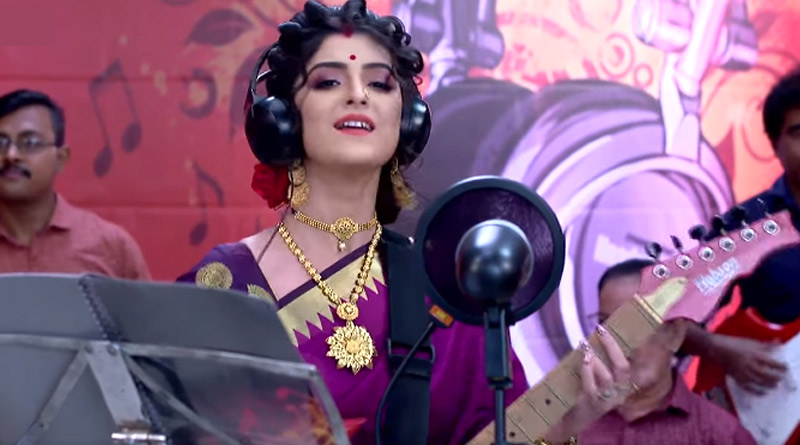 ‘আর নেওয়া যাচ্ছে না’, ‘যমুনা ঢাকি’র গিটার বাজানো নিয়ে তুমুল কটাক্ষ নেটিজেনদের