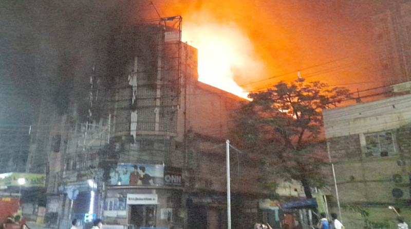 Fire at Cinema Hall at Lake Town, 2 injured | Sangbad Pratidin