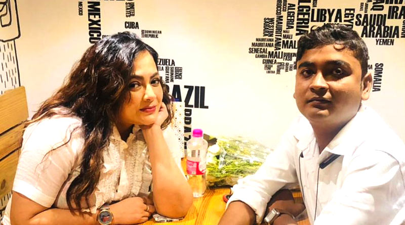 রেড ভলান্টিয়ার শশাঙ্কর সঙ্গে ডেটে গিয়ে ‘লাজে রাঙা’ হলেন Sreelekha Mitra, দেখুন ভিডিও