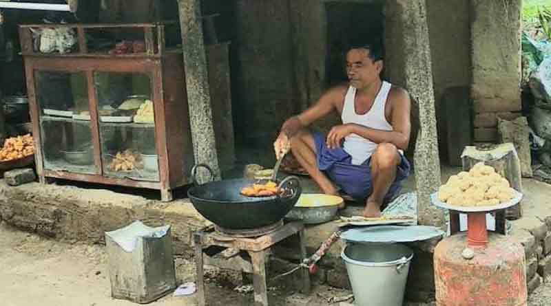 অগ্নিমূল্য বাজারে ১ টাকায় বিকোচ্ছে চপ-সিঙারা, লাভও হচ্ছে দোকানির, রহস্যটা কী?