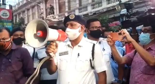 No mask, no shopping, Kolkata Police launches drive to contain Corona Pandemic