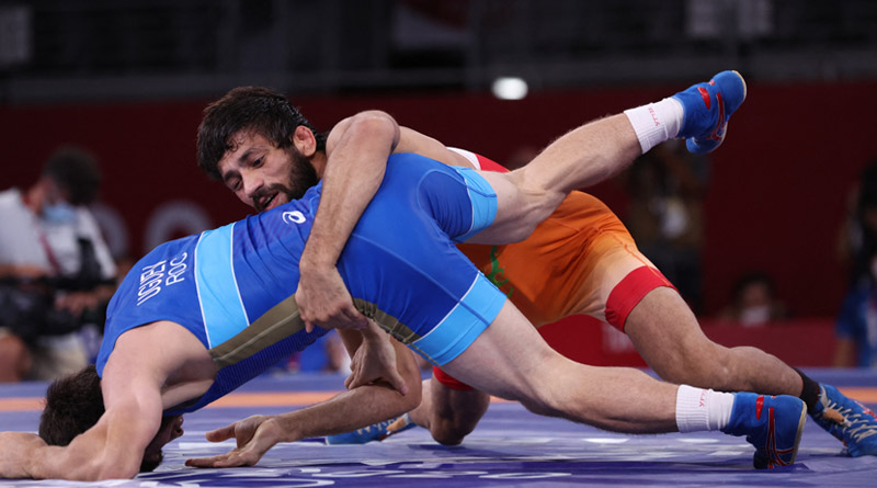 Tokyo Olympics: লড়াই করেও হার ফাইনালে, কুস্তিতে রুপো পেলেন Ravi Kumar Dahiya