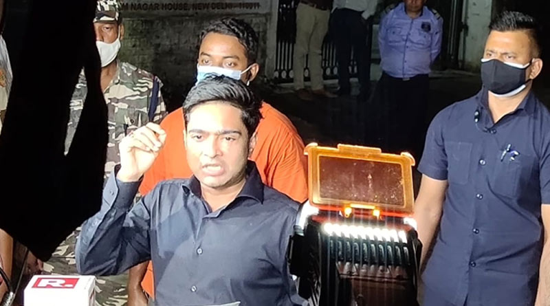 ‘যা পারেন করে নিন, পিছু হঠব না’, দিল্লিতে দাঁড়িয়ে বিজেপিকে চ্যালেঞ্জ অভিষেকের