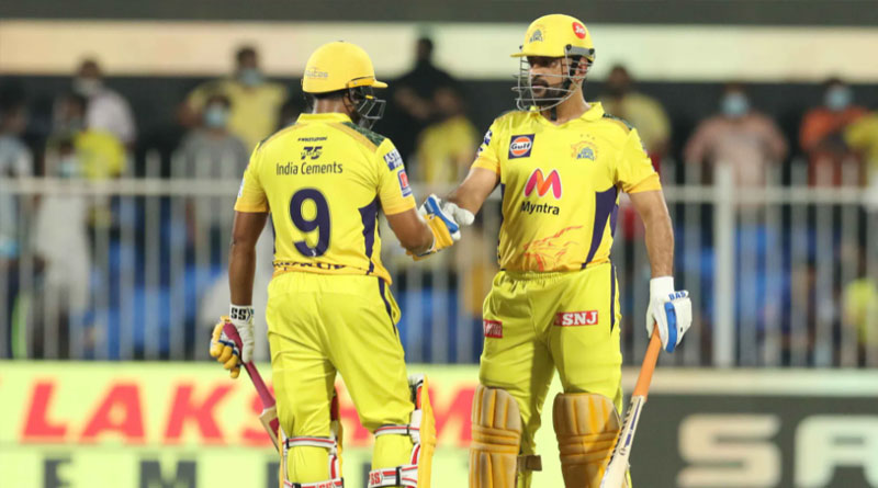 IPL 2021: হায়দরাবাদকে হারিয়ে প্লে-অফের টিকিট পাকা করল ধোনির চেন্নাই