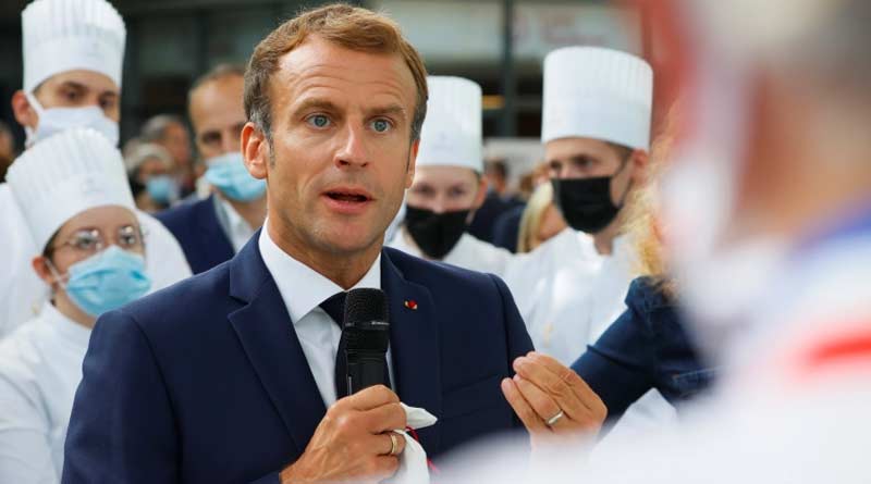 Egg thrown at French President Macron during food fair | Sangbad Pratidin