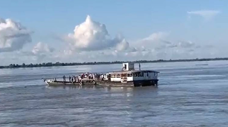 অসমে ব্রহ্মপুত্র নদে যাত্রীবোঝাই দুটি নৌকার মুখোমুখি সংঘর্ষ, নিখোঁজ বহু