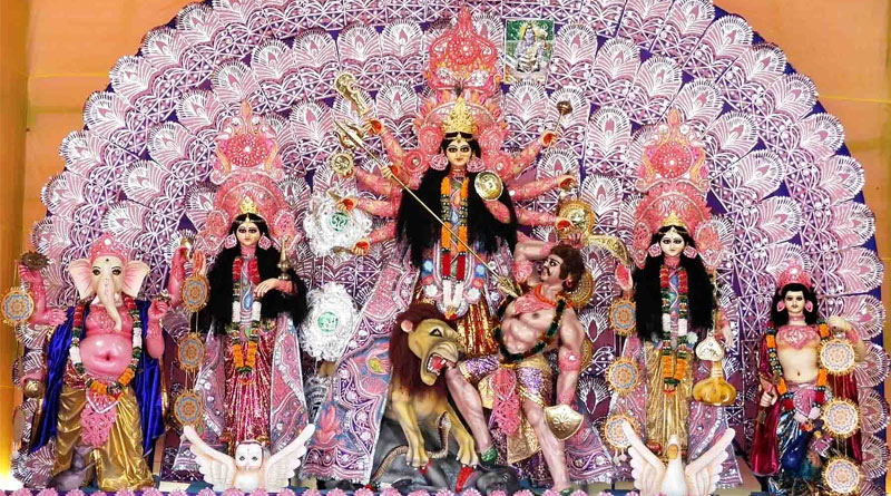Durga Puja 2021: জেলায় জেলায় মাতৃ আরাধনা, দেখে নিন ছবিতে