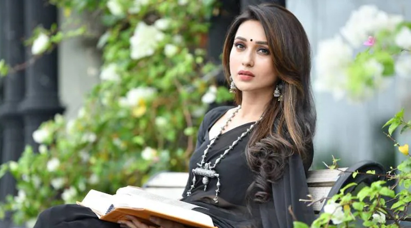 ‘খুব শীঘ্রই সুখবর দিচ্ছি’, ছবি পোস্ট করে কীসের ইঙ্গিত দিলেন মিমি?