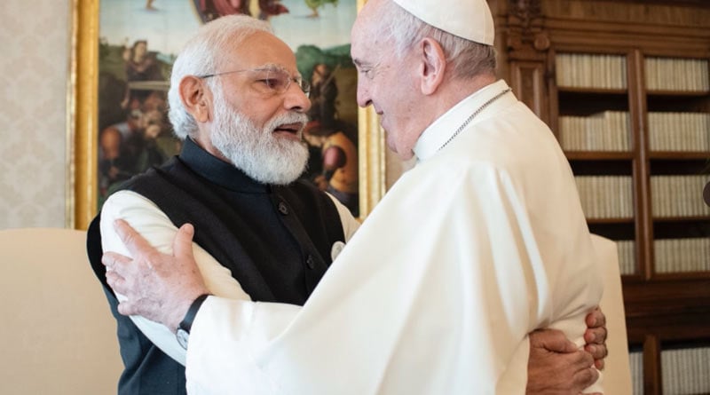 PM Modi meets Pope Francis at Vatican City and talks for almost an hour, invites Pope in India | Sangbad Pratidin