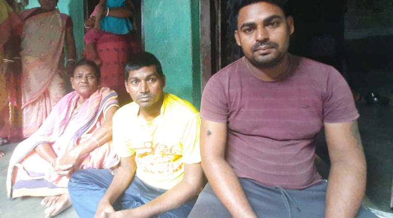 ২৩ বছরের অপেক্ষা শেষ, স্বেচ্ছাসেবী সংস্থার তৎপরতায় মায়ের কাছে ফিরলেন নিখোঁজ ছেলে