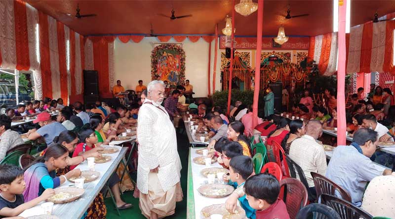 Asansol family celebrates Annakuta utsav on Lakshmi Puja