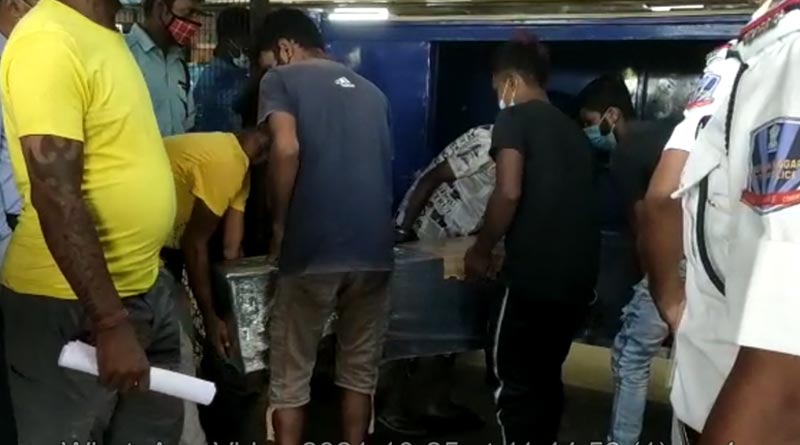 Mortal remains of five trackers who died at Uttarakhand reached Kolkata | Sangbad Pratidin