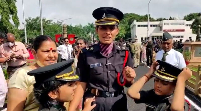 দেশের জন্য প্রাণ দিয়েছিলেন স্বামী, সেনাবাহিনীতে যোগ দিলেন শহিদ জওয়ানের স্ত্রী