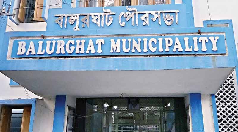 Balurghat Municipality is inviting application for two posts, apply now । Sangbad Pratidin