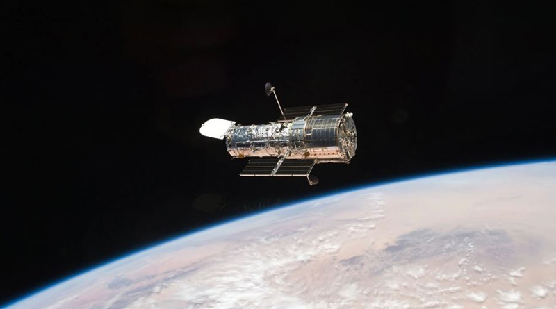 Hubble telescope goes dark in space again। Sangbad Pratidin