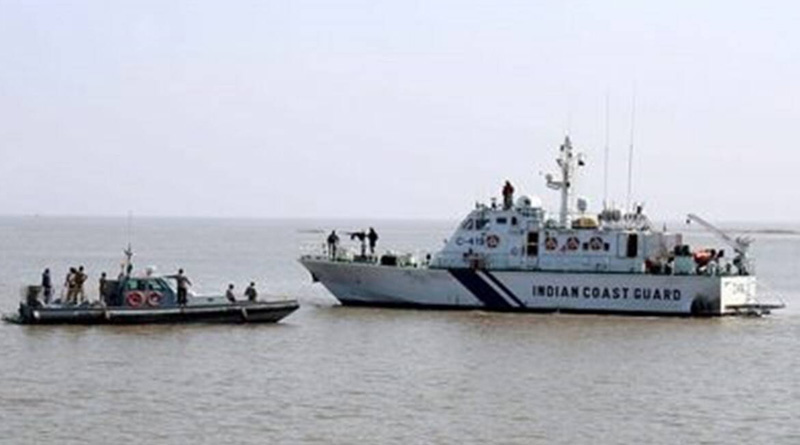 Coast Guard seizes Pakistani boat with ‘heroin worth Rs 400 crore’ | Sangbad Pratidin