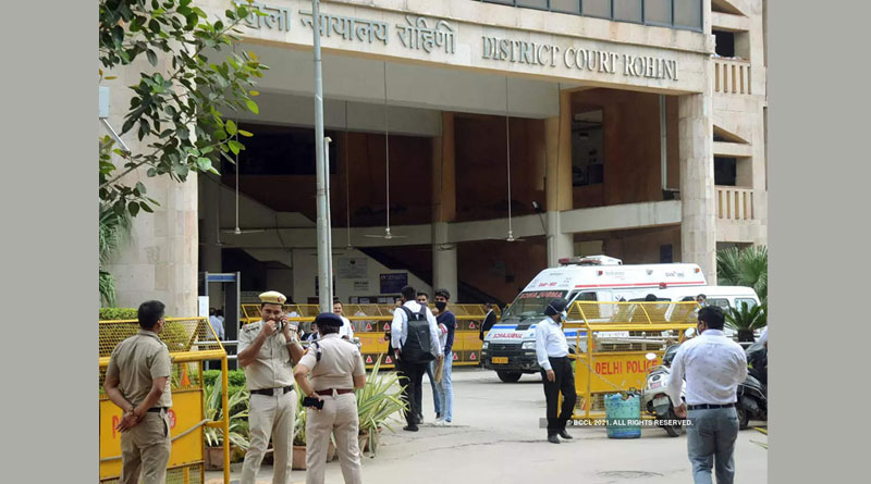 Explosion in Delhi's Rohini court, Police and fire brigade rushed