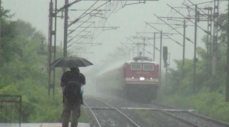 Cyclone Jawad: IMD issues red alert, several trains cancelled | Sangbad Pratidin