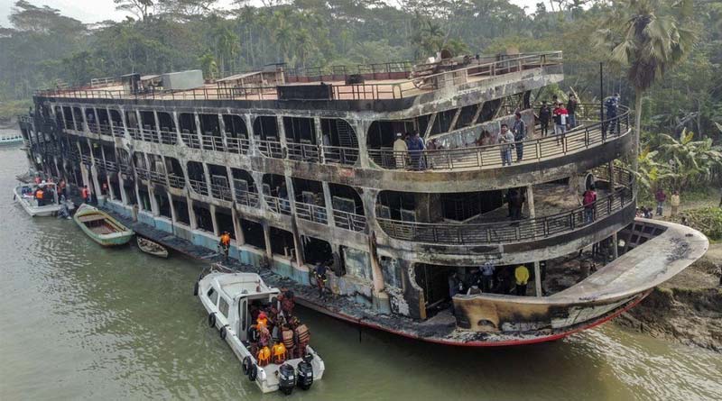 Conspiracy behind Bangladesh ferry fire, hints minister | Sangbad Pratidin