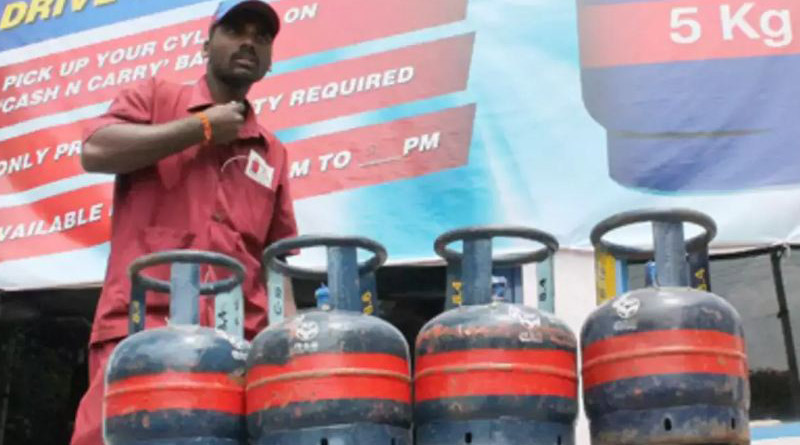 5 kg LPG cylinders will deliver at ration shops may announce shortly | Sangbad Pratidin