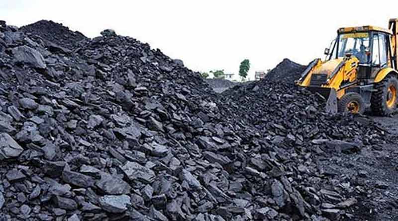 Locals clash with police at Birbhum over coal theft issue । Sangbad Pratidin