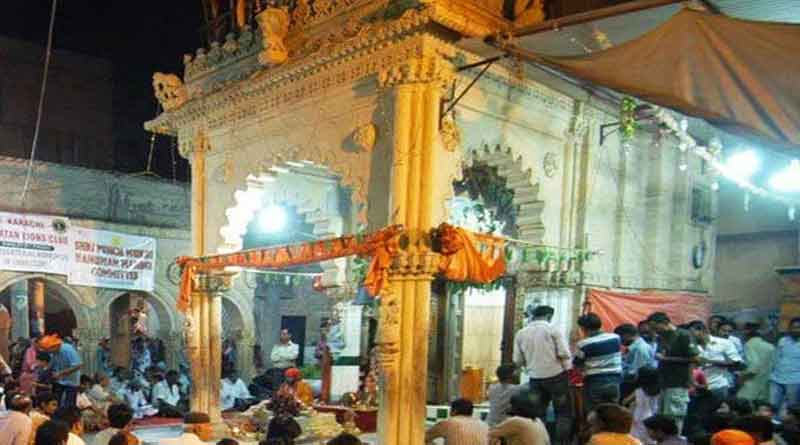 Hindus from India, US pray at 100-year-old Temple in Pakistan | Sangbad Pratidin