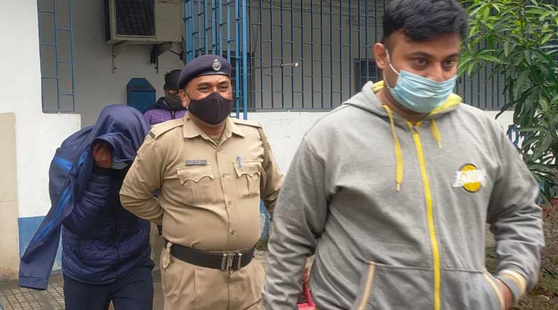 বধূ নির্যাতনের মামলায় দমদম বিমানবন্দর থেকে গ্রেপ্তার পাইলট