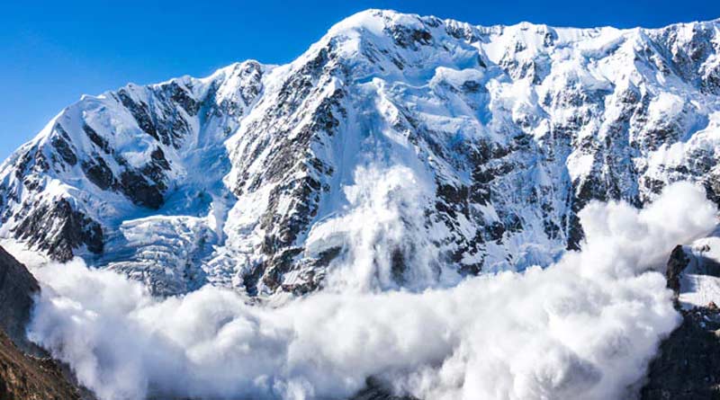 3 women among 10 killed, 25 injured in avalanche in Pakistan’s Gilgit-Baltistan। Sangbad Pratidin