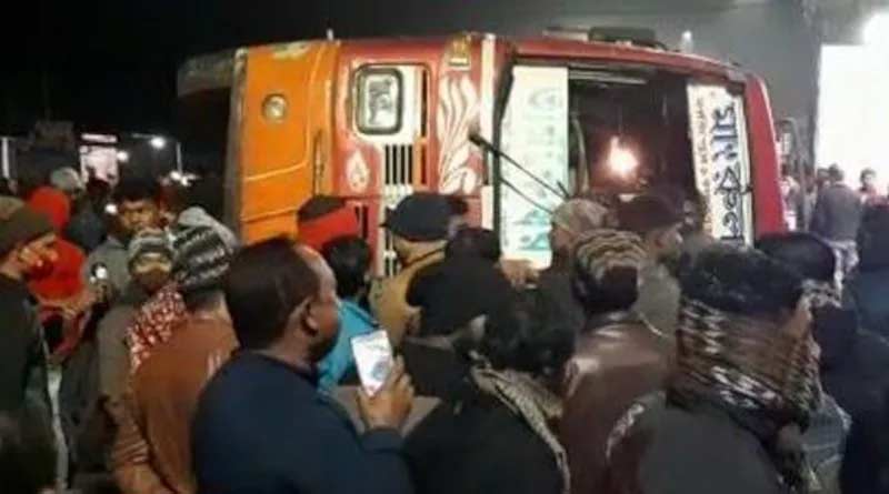 ডোরিনা ক্রসিংয়ের পর গোঘাট, কনেযাত্রী বোঝাই বাস উলটে জখম কমপক্ষে ৪০ জন