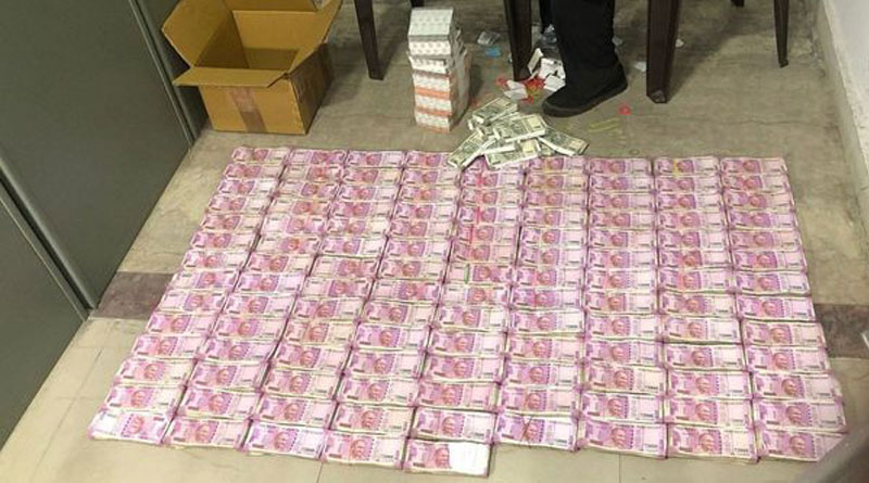 several hundred crores rupees found at premises of a ex-IPS officer | Sangbad Pratidin