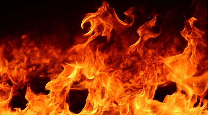 Massive fire in Bangladesh guts 200 shops | Sangbad Pratidin