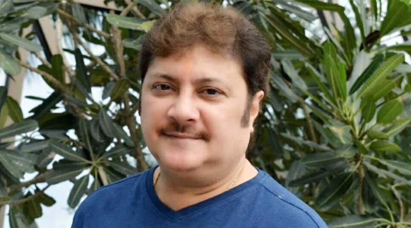 চোখের জলে বিদায় অভিষেক চট্টোপাধ্যায়কে, শেষকৃত্যে হাজির টলিপাড়া