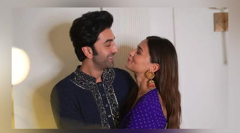আগুনের মাঝে রণবীরকে জড়িয়ে আলিয়া! জন্মদিনে বড় সারপ্রাইজ অভিনেত্রীর, দেখুন ভিডিও