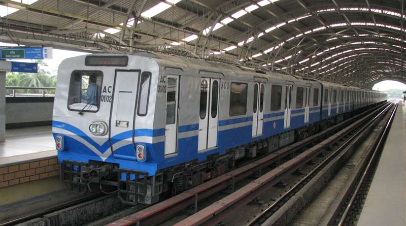 Kolkata Metro authority orders to maintain air condition system amidst rise in temperature to smooth the services | Sangbad Pratidin