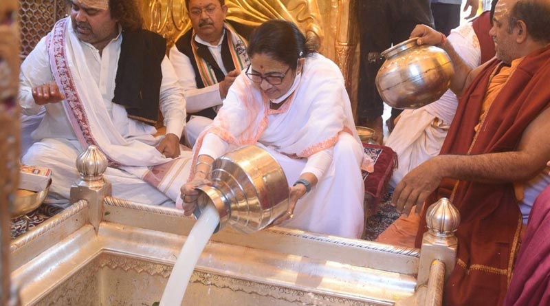 ‘জয় শ্রীরাম নয়, জয় সিয়ারাম বলুন’, বারাণসীর বিজেপি কর্মীদের বললেন মমতা