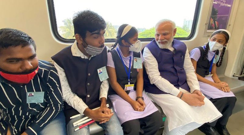 PM Modi flagged off maiden metro train run in Pune। Sangbad Pratidin