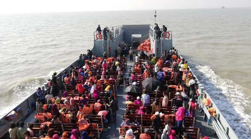 Bangladesh sends over thousand Rohingya refugees to Bhasanchar | Sangbad Pratidin