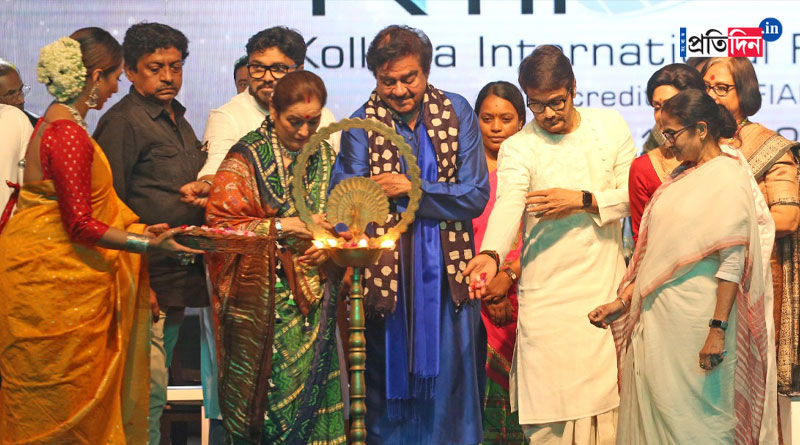 শুরু ২৭তম কলকাতা আন্তর্জাতিক চলচ্চিত্র উৎসব, দেখে নিন উদ্বোধনী অনুষ্ঠানের রঙিন ঝলক