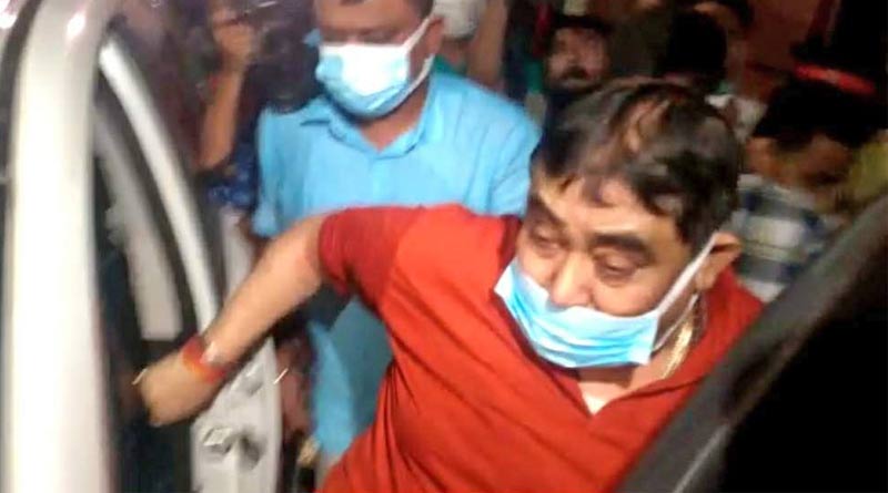Anubrata Mandal: বাড়িতে সিবিআই হানা, খবর পেয়ে কী করলেন অনুব্রত?