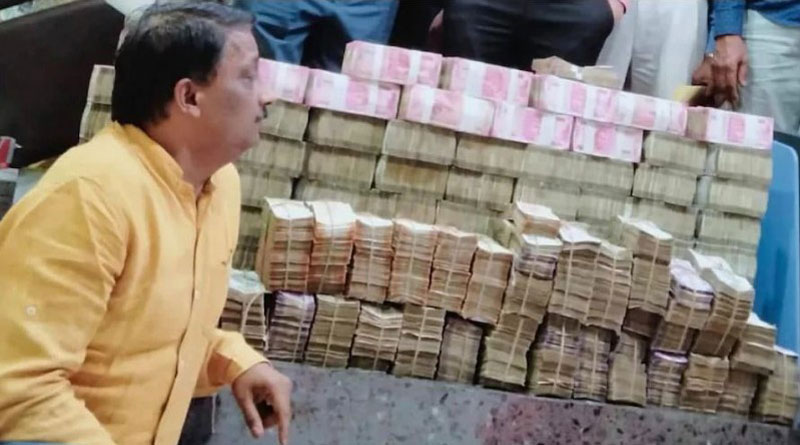 A Gutkha trader of Uttar Pradesh had hidden Rs 6.31 crore in the bed | Sangbad Pratidin