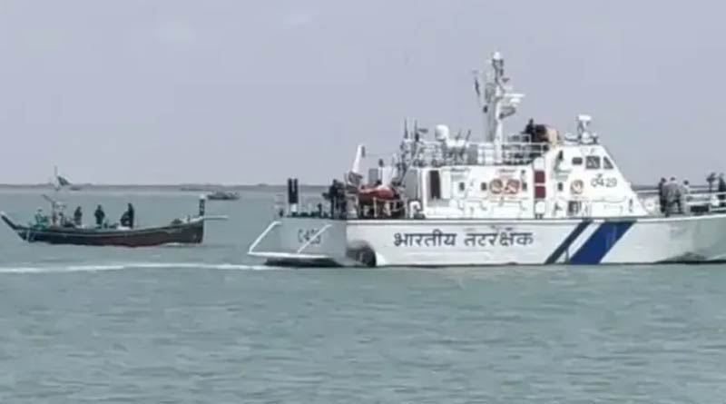 গুজরাট উপকূলে আটক পাকিস্তানি নৌকা, উদ্ধার কয়েকশো কোটি টাকার মাদক