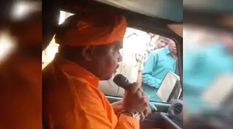 Uttar Pradesh: Hindu priest is seen allegedly threatening to kidnap and rape Muslim women | Sangbad Pratidin