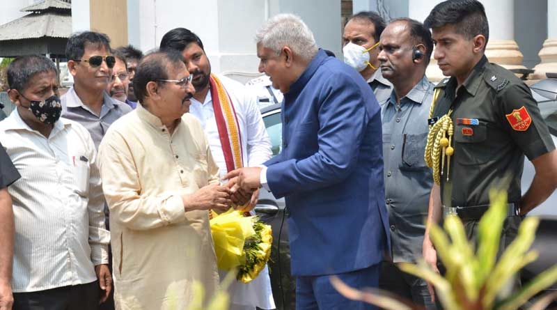 Jagdeep Dhankhar: ‘বাংলা গণতন্ত্রের গ্যাস চেম্বার’, বিধানসভা চত্বরে দাঁড়িয়ে বিস্ফোরক রাজ্যপাল, পালটা স্পিকারের