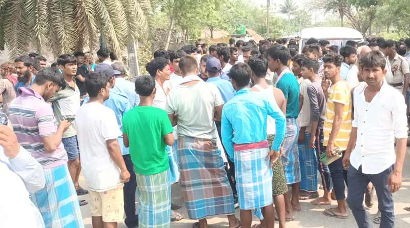 Accident in Katwa, one minor boy died | Sangbad Pratidin