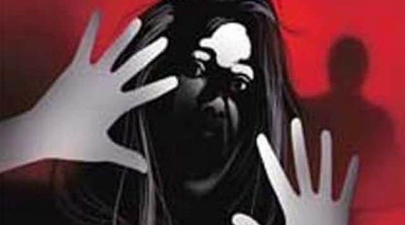 woman pushed off train after failed rape attempt in Madhya Pradesh | Sangbad Pratidin