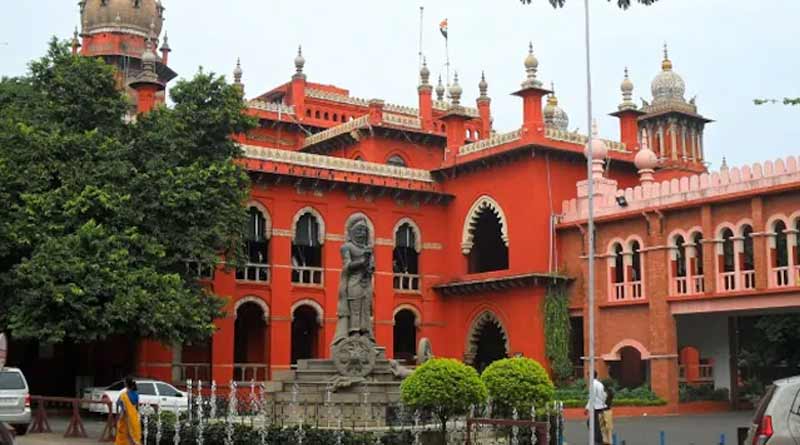 স্কুলে ধর্মীয় পোশাকে নিষেধাজ্ঞার দাবি, জনস্বার্থ মামলা খারিজ করল মাদ্রাজ হাই কোর্ট