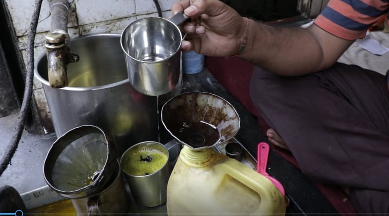 Adulterated edible oil flooding Kolkata market | Sangbad Pratidin