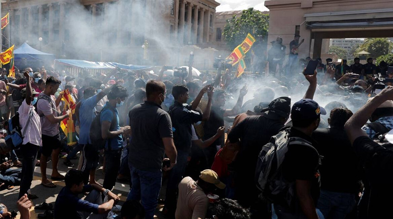 One Killed As Police Fire At Anti-Government Protesters in Sri Lanka | Sangbad Pratidin