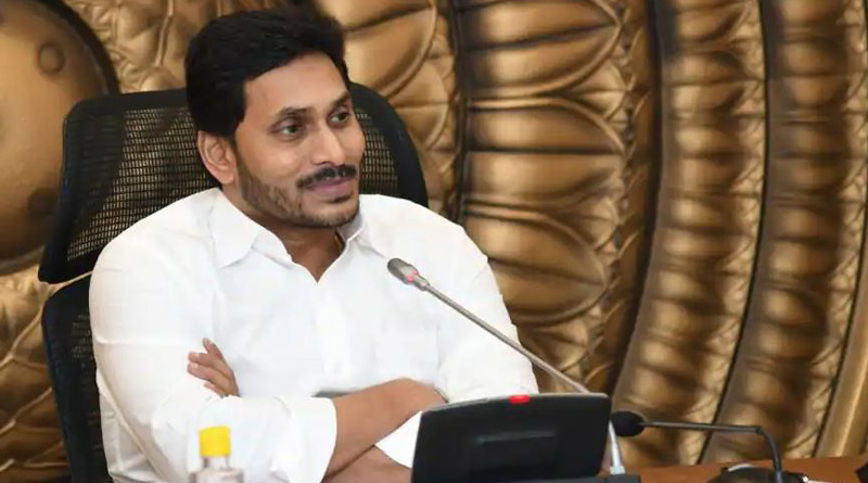 বড় সিদ্ধান্ত অন্ধপ্রদেশের মুখ্যমন্ত্রীর, জগন্মোহনের নির্দেশে মন্ত্রিসভা থেকে ইস্তফা সকলের