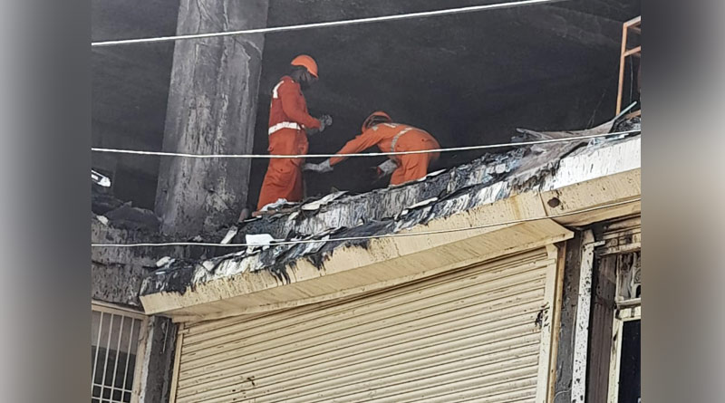 21 of 27 dead in Delhi fire are women, owner of the building arrested | Sangbad Pratidin
